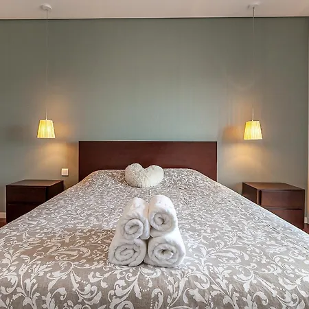 Palace Incl Parking By Sweet Aveiro