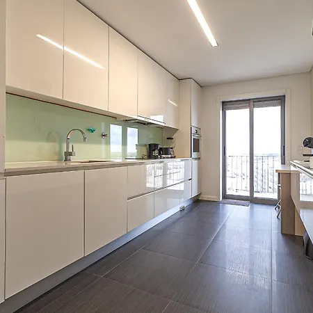 Appartement Palace Incl Parking By Sweet Aveiro