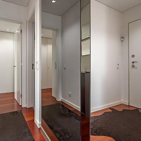 Palace Incl Parking By Sweet Apartamento