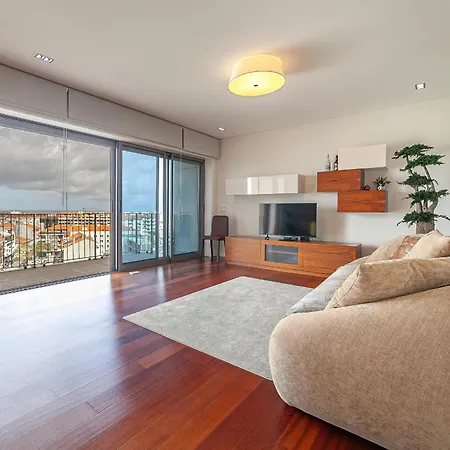 Palace Incl Parking By Sweet